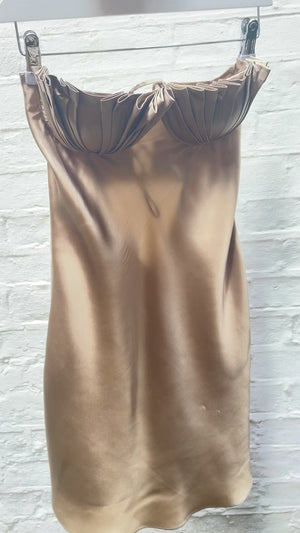
            
                Load and play video in Gallery viewer, Soleil Mini Dress ~ Chinchilla Gold Silk
            
        