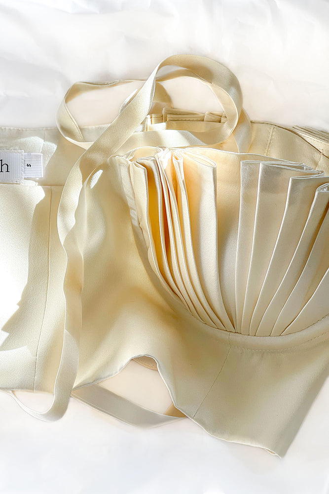 
            
                Load image into Gallery viewer, Dido Bustier Ivory Silk
            
        