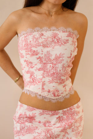 Aurora Set Red Toile ~ Rental